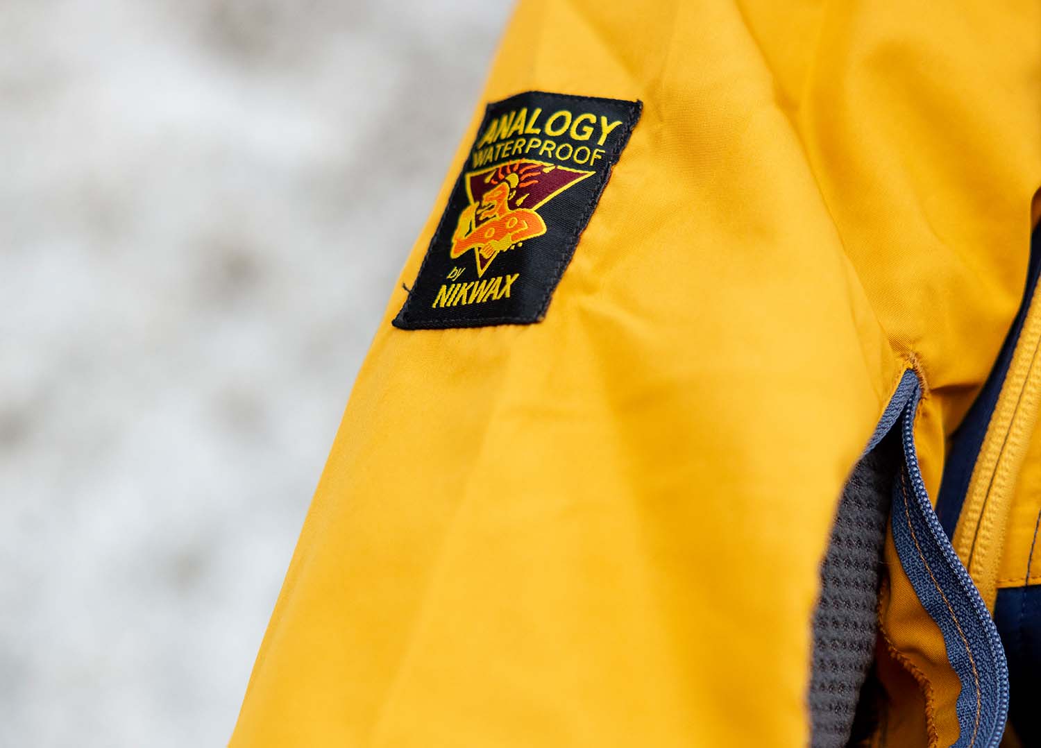 Womens Velez Evo Feature10