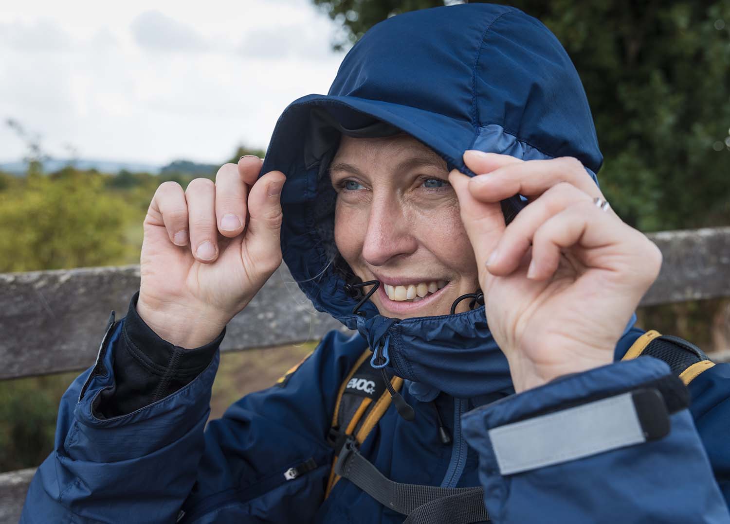 Womens Velez Feature1